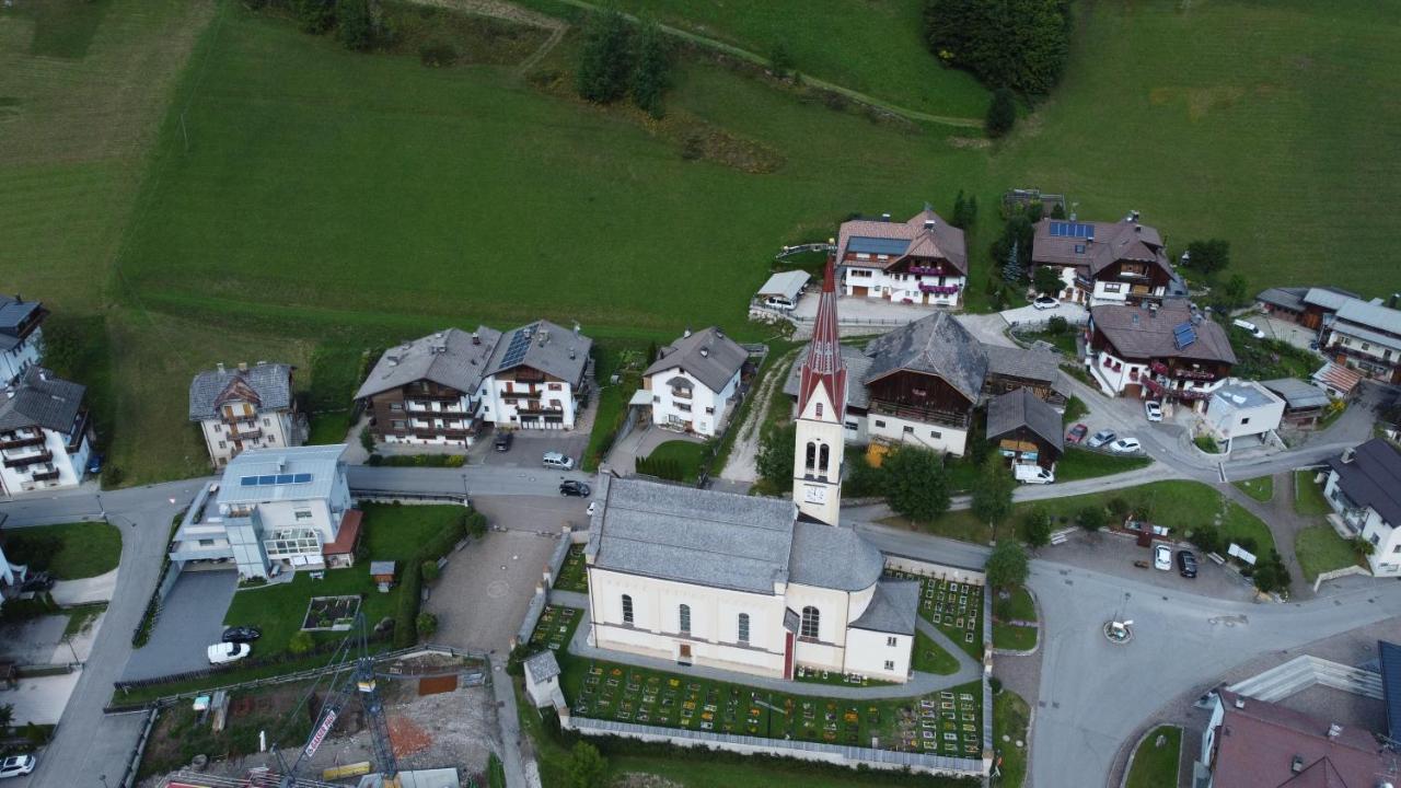 Appartamenti Ciasa Linda Sankt Martin im Turm Buitenkant foto